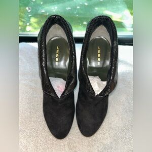 NWOB Vintage Lerre Suede Ankle Boots sz 40 EU